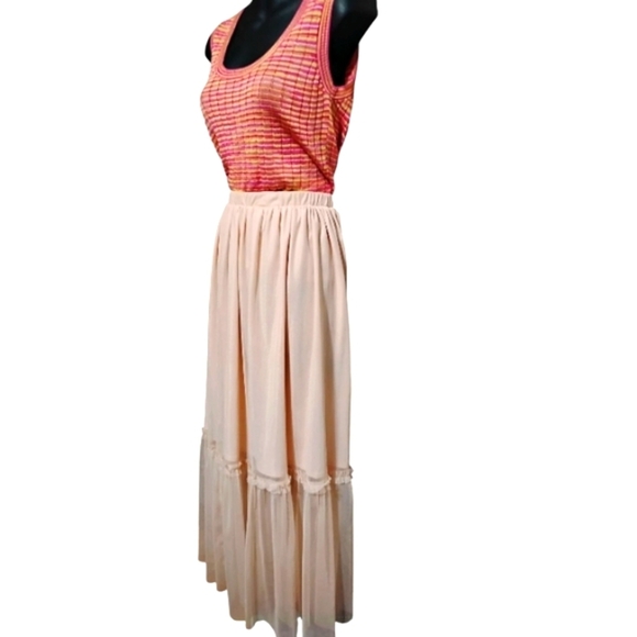 Missoni | Valentino S.P.A | Luxury High End Vibrant Pink And Gold Space Dye Top - Picture 4 of 14